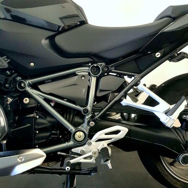R 1250 R