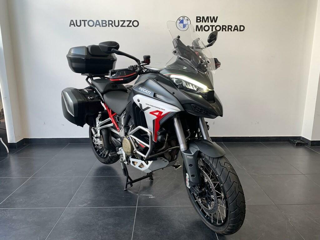 MULTISTRADA V4