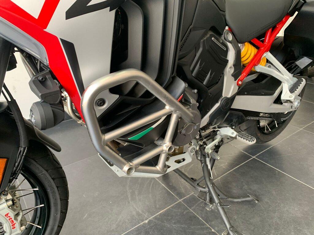 MULTISTRADA V4