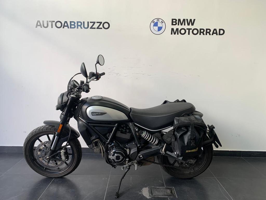 SCRAMBLER 800