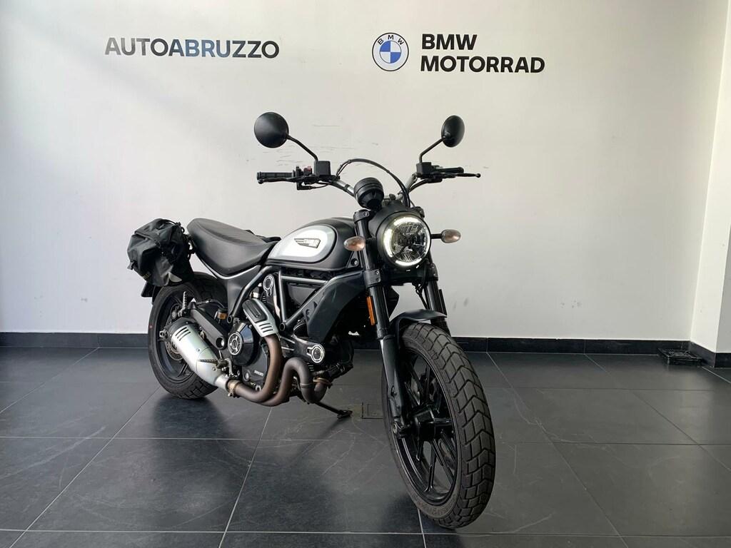SCRAMBLER 800
