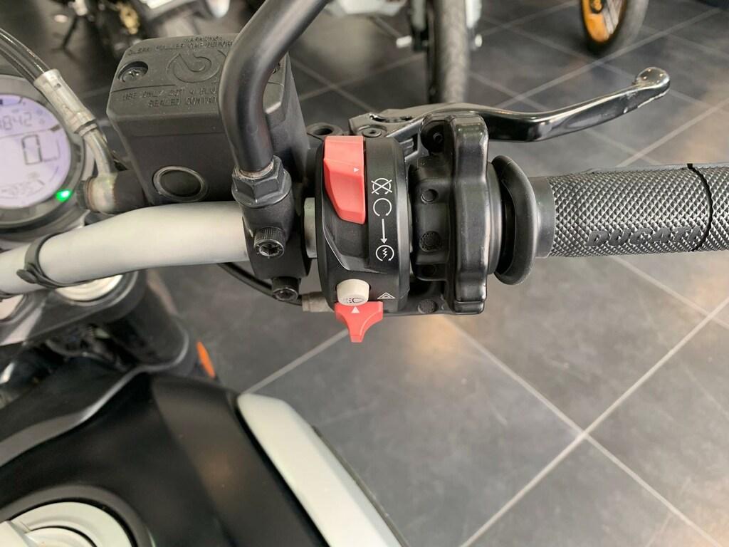 SCRAMBLER 800