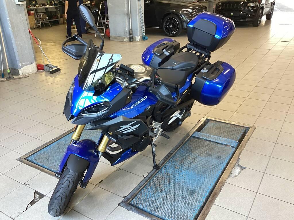 F 900 XR