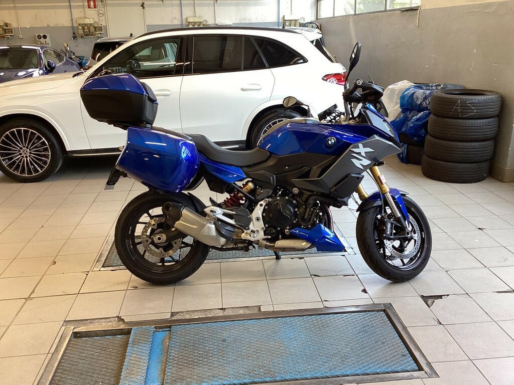 F 900 XR