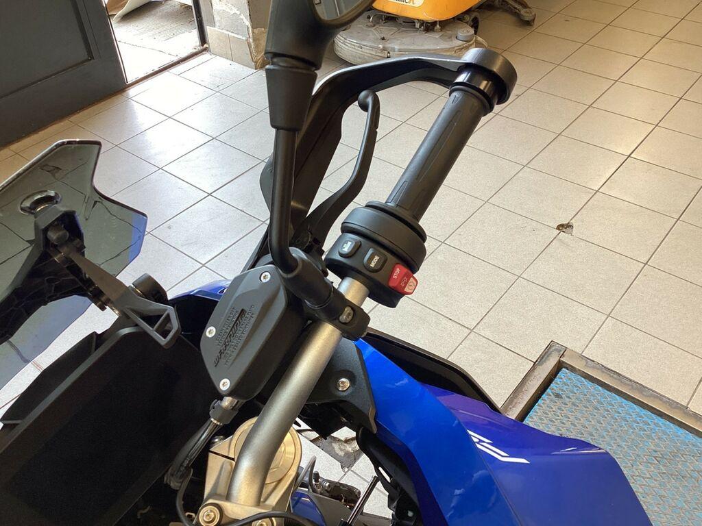 F 900 XR