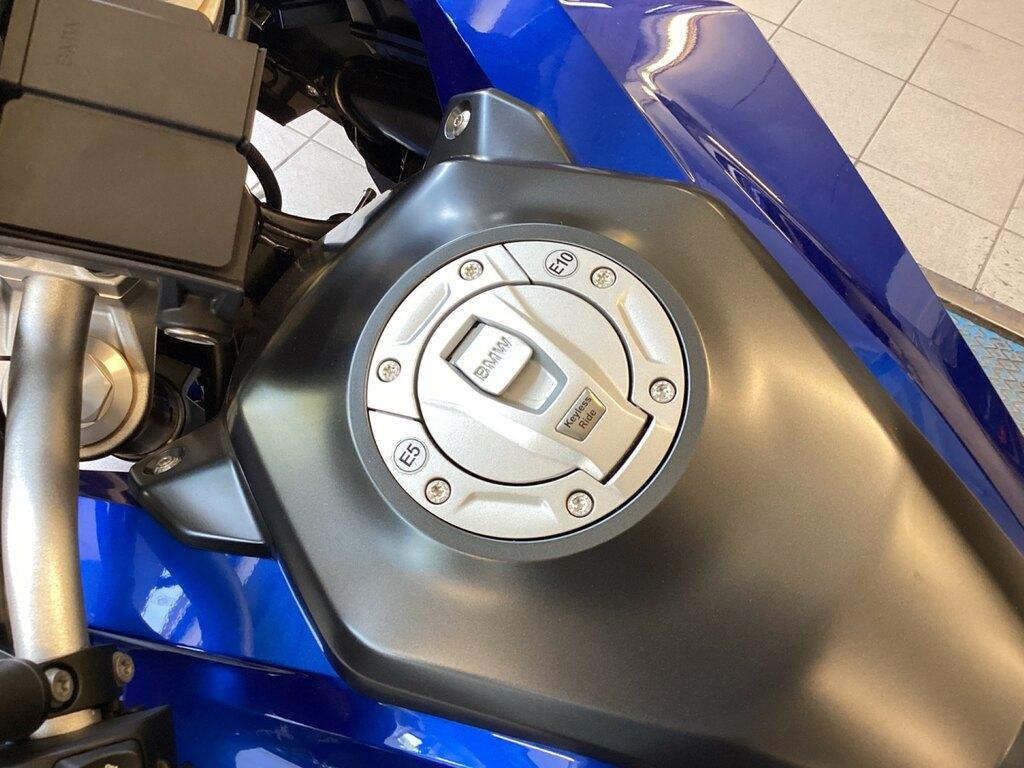 F 900 XR