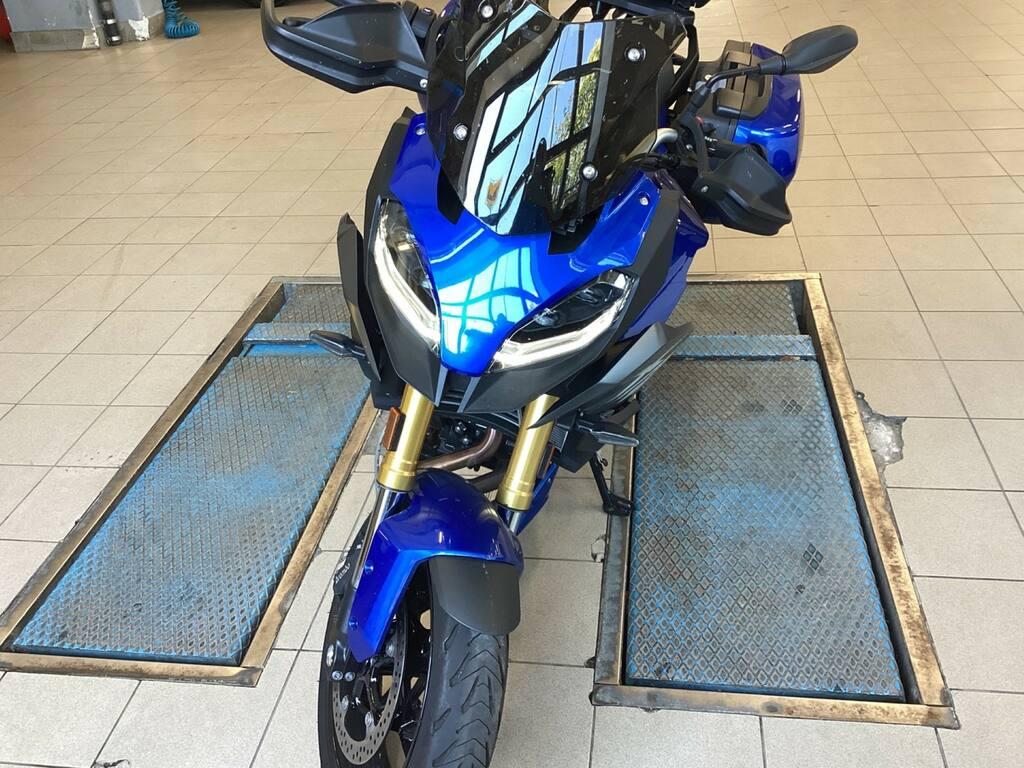 F 900 XR
