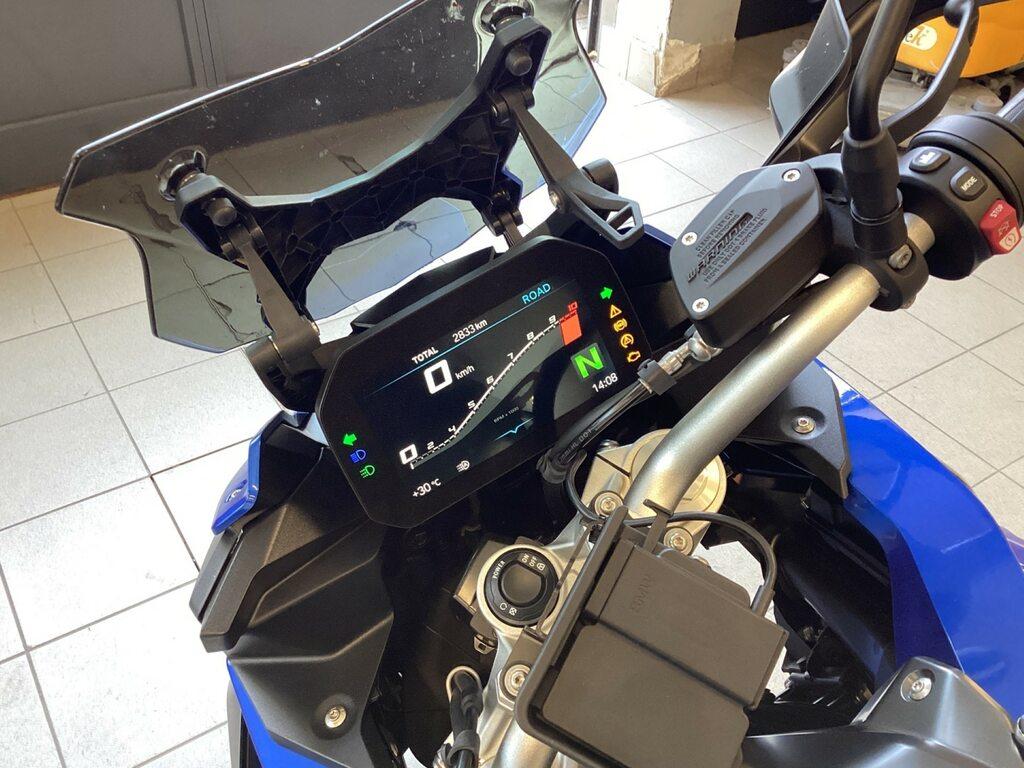 F 900 XR