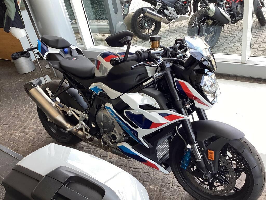 M 1000 R
