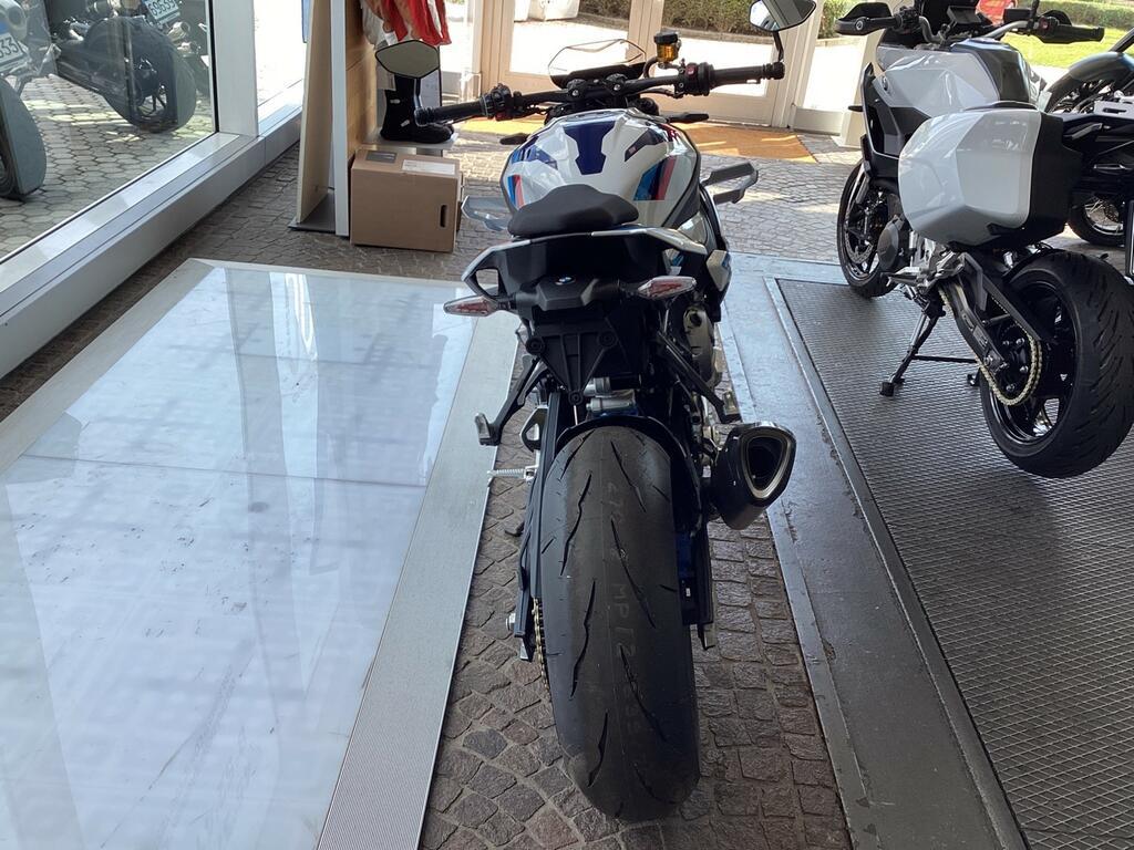 M 1000 R
