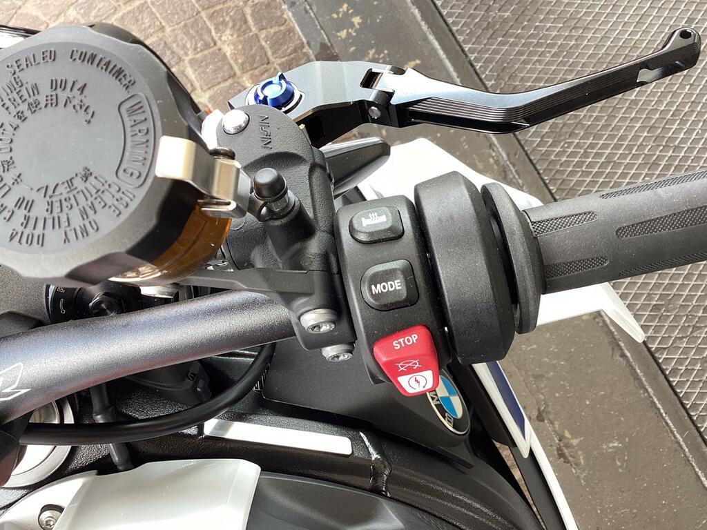 M 1000 R