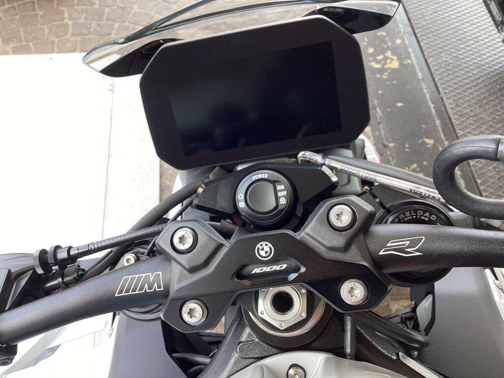 M 1000 R