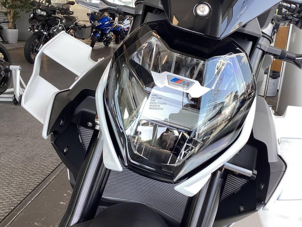 M 1000 R