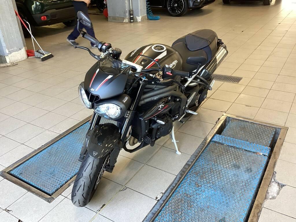 SPEED TRIPLE 1050