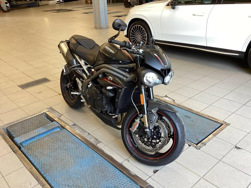SPEED TRIPLE 1050