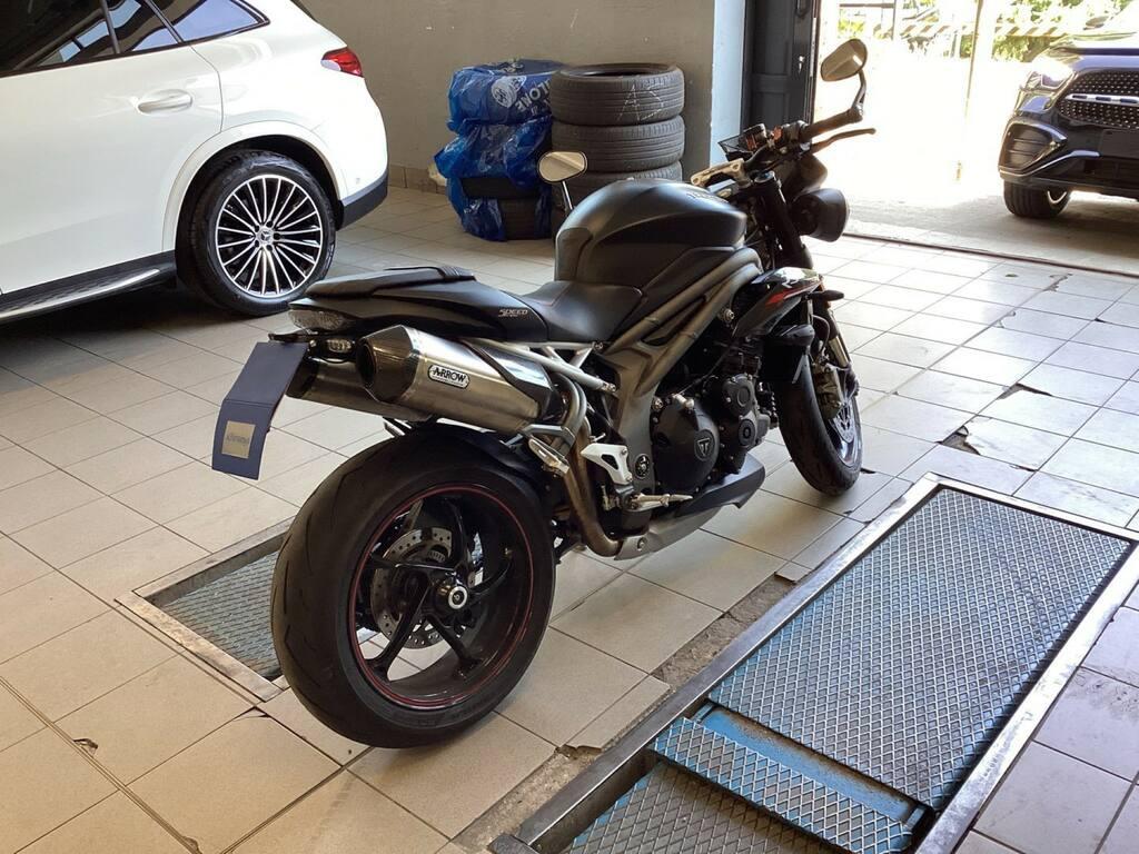 SPEED TRIPLE 1050