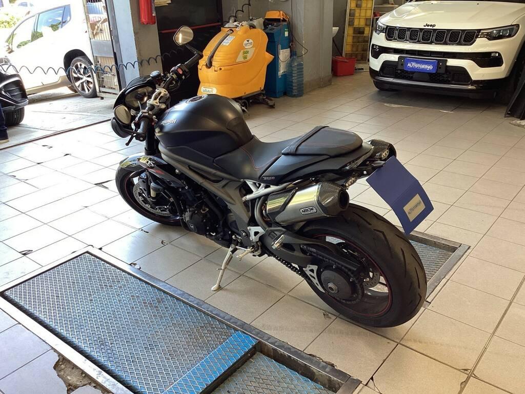 SPEED TRIPLE 1050
