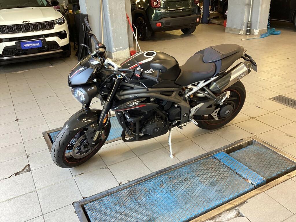 SPEED TRIPLE 1050
