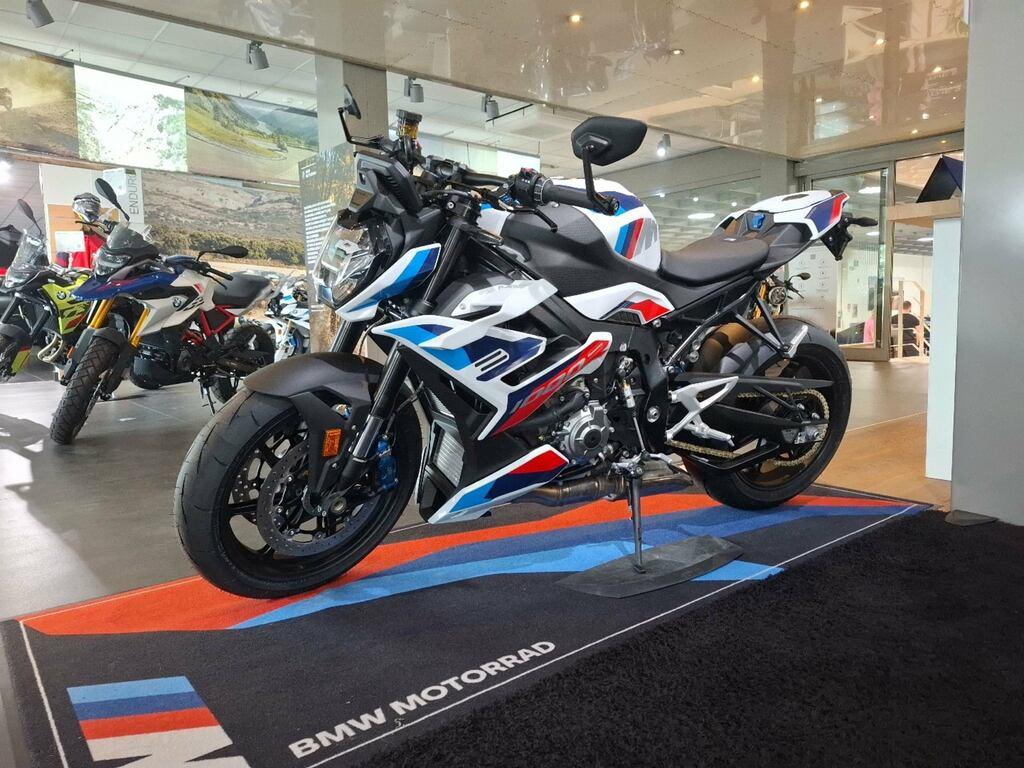 M 1000 R