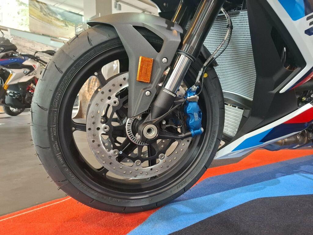 M 1000 R