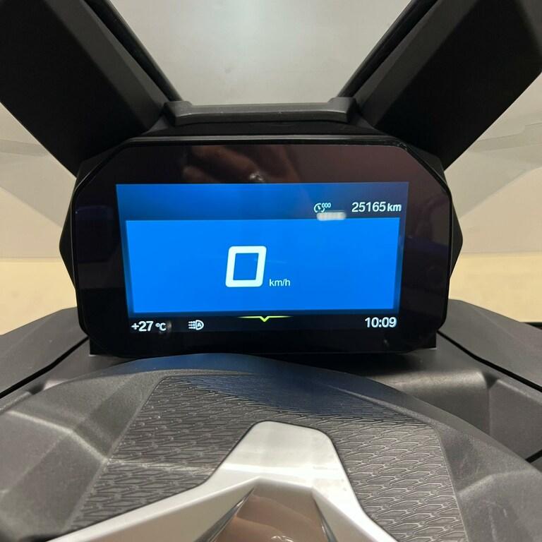 C 400 X