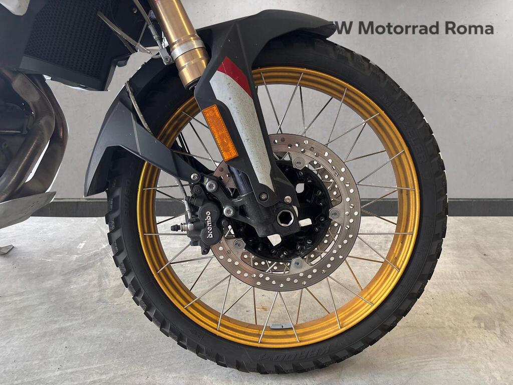 F 900 GS