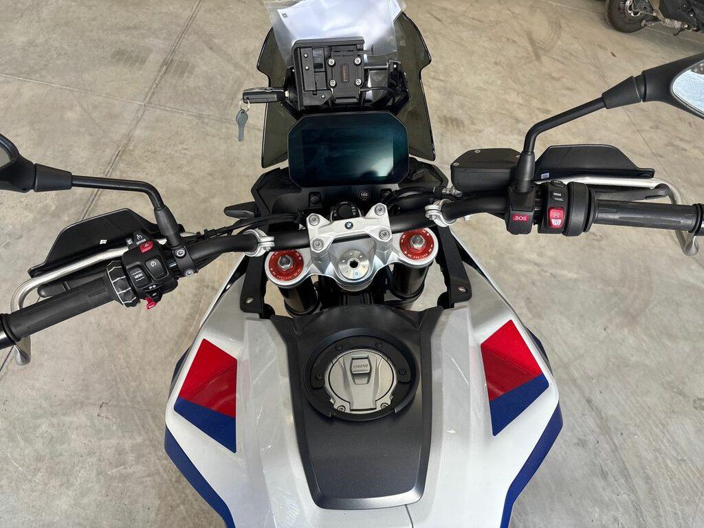 F 900 GS