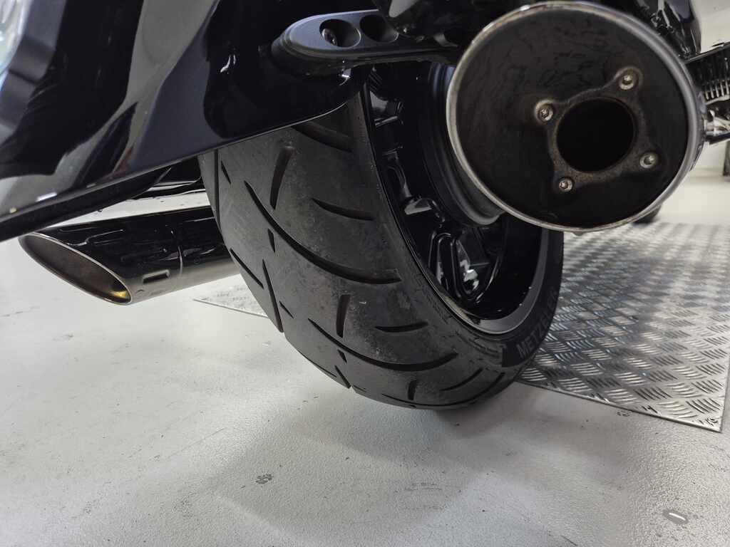R 18