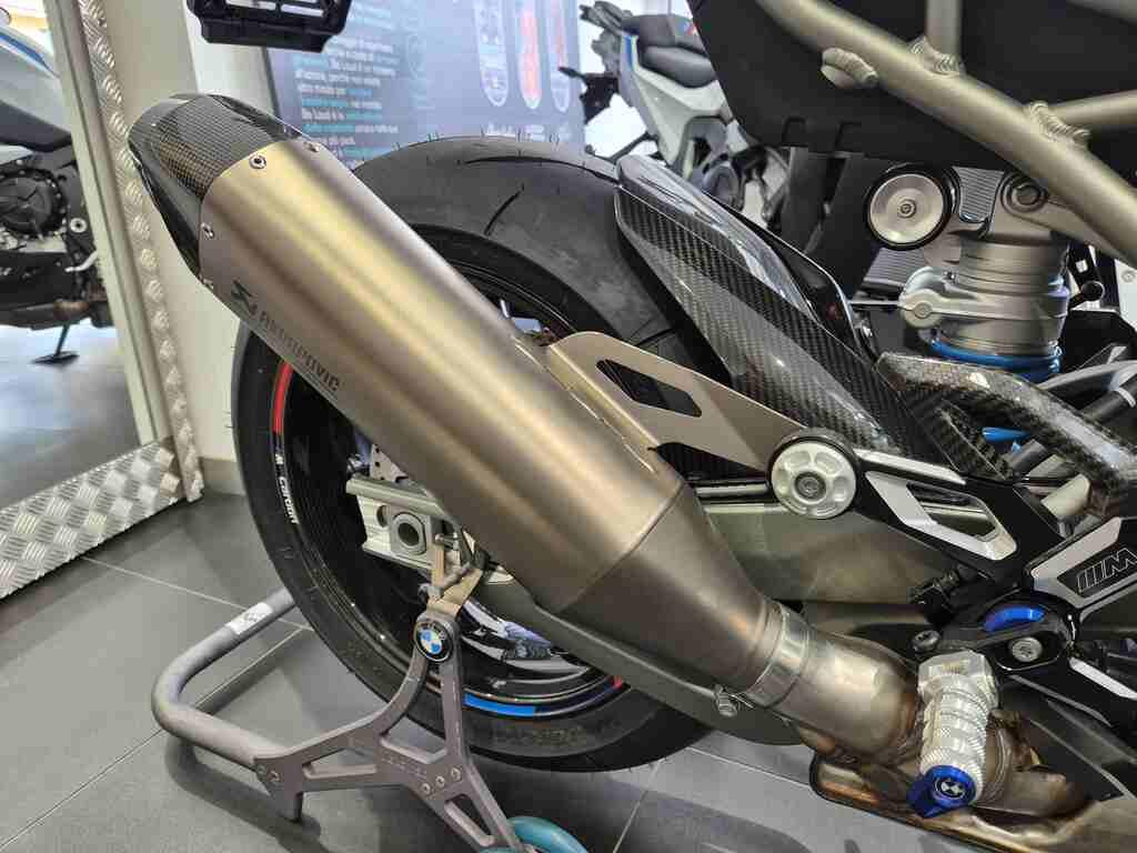 M 1000 R