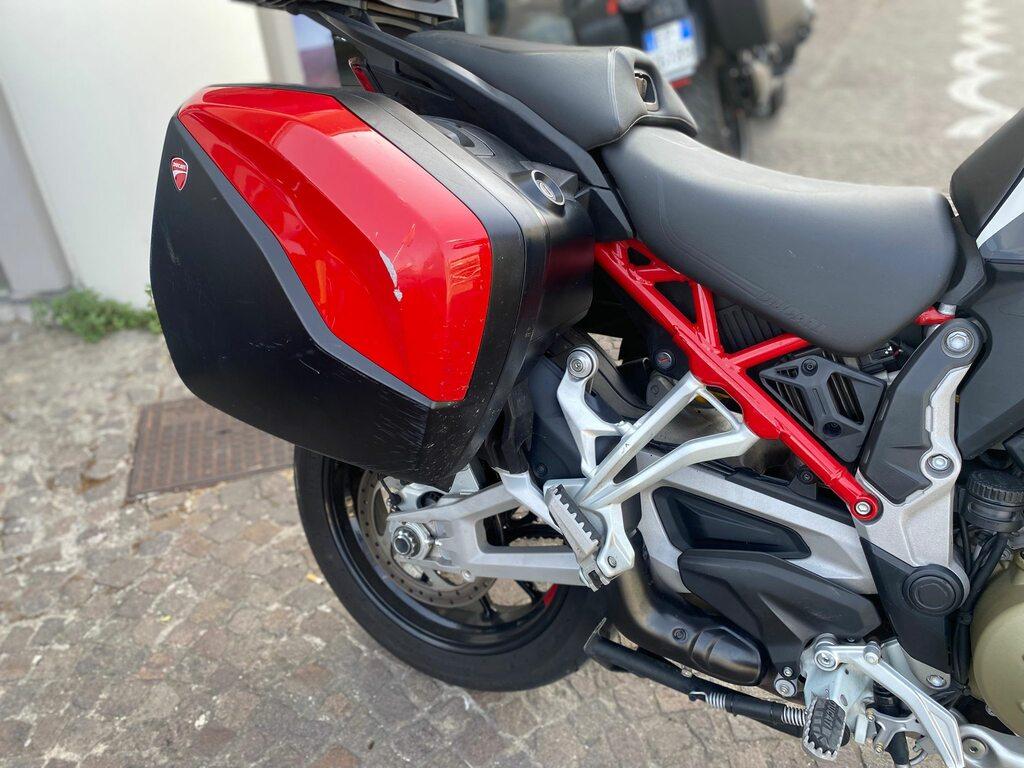 MULTISTRADA V4
