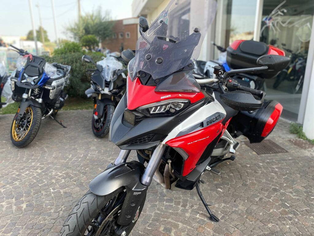 MULTISTRADA V4
