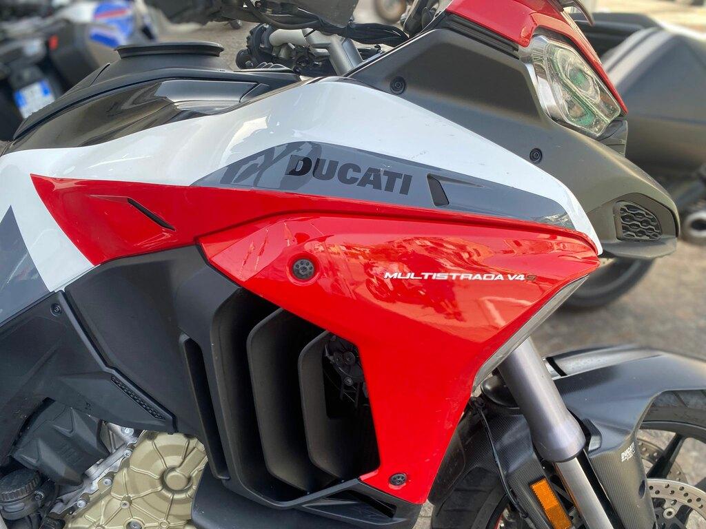 MULTISTRADA V4