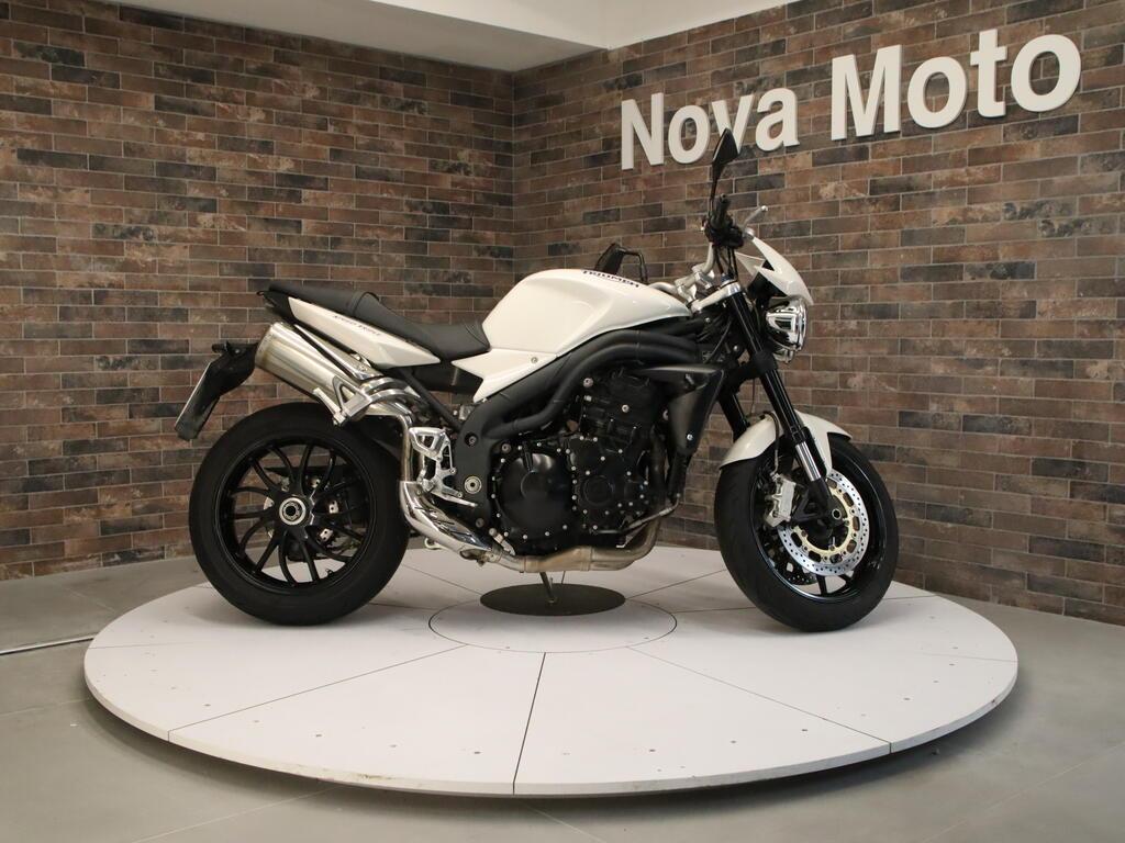 SPEED TRIPLE 1050