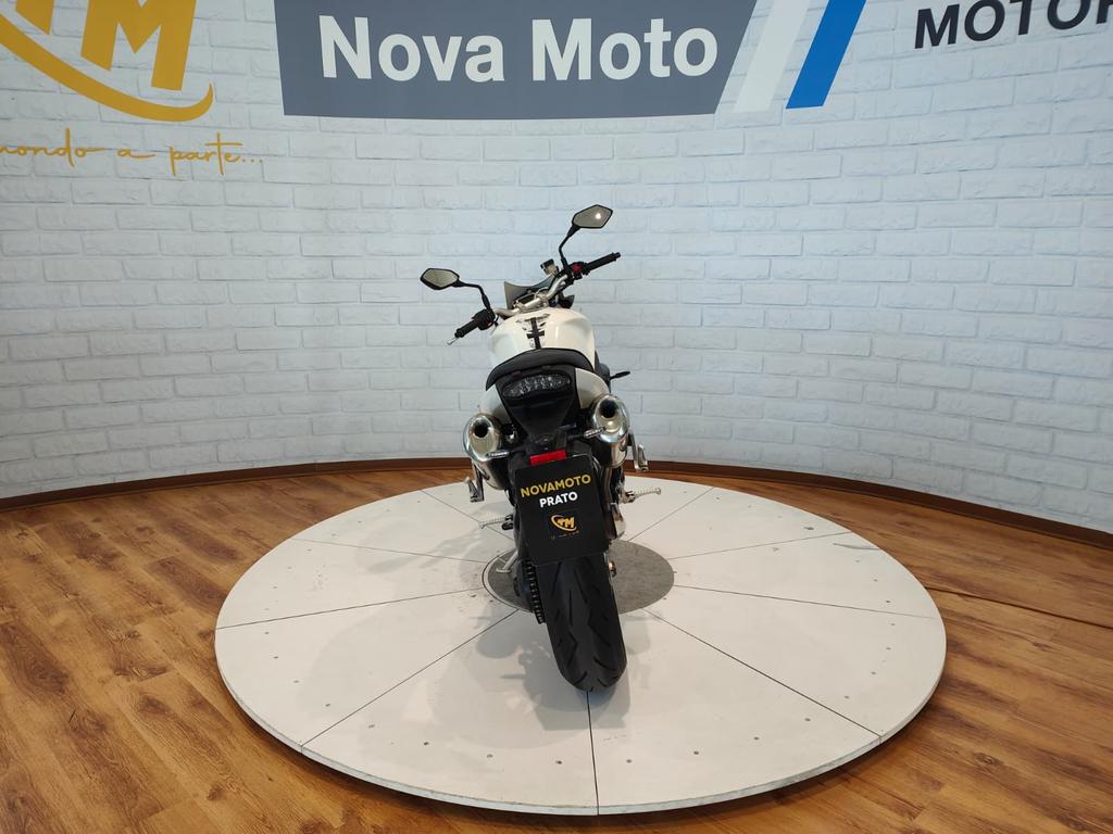 SPEED TRIPLE 1050