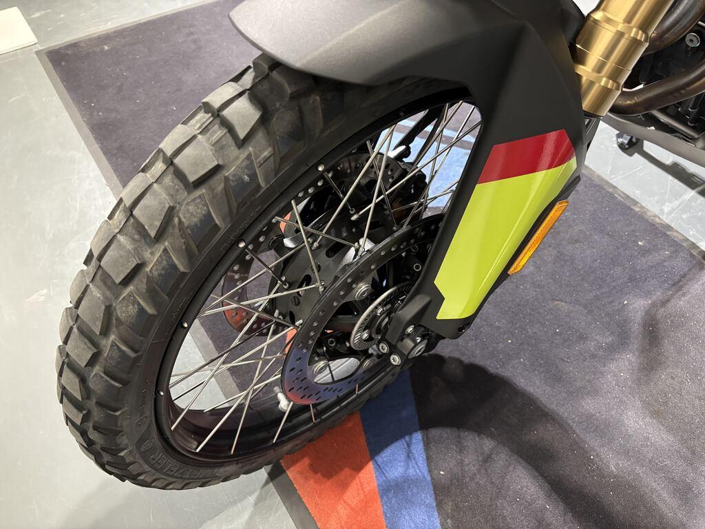 F 900 GS