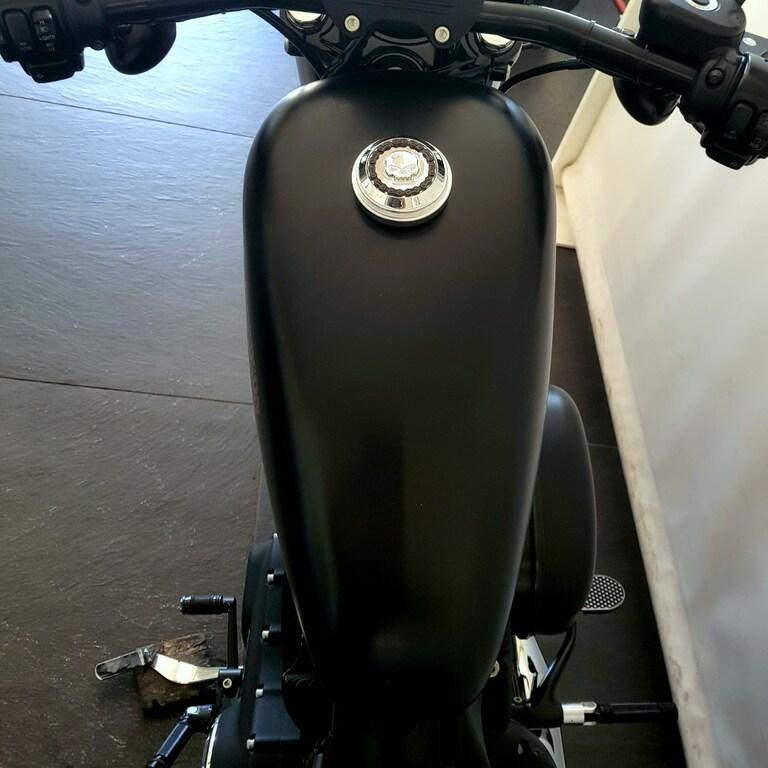 883 IRON