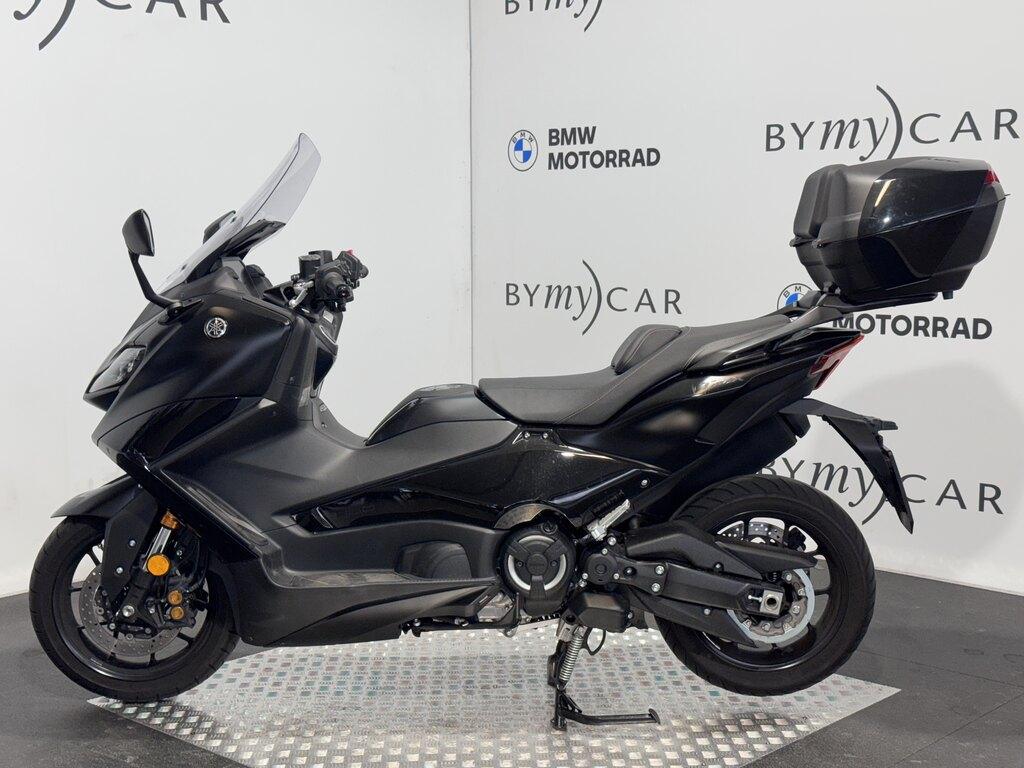 T-MAX 560