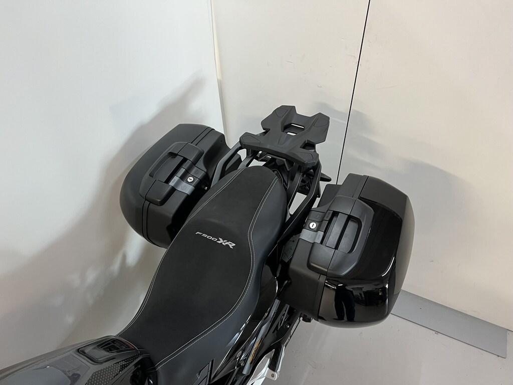 F 900 XR