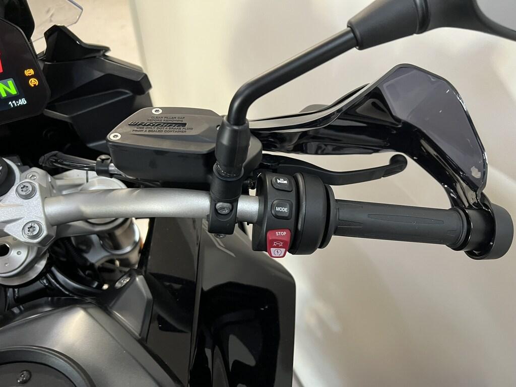 F 900 XR