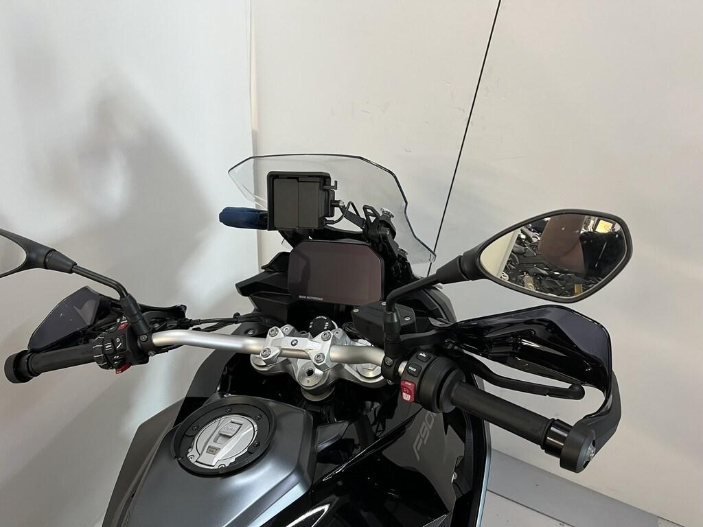 F 900 XR