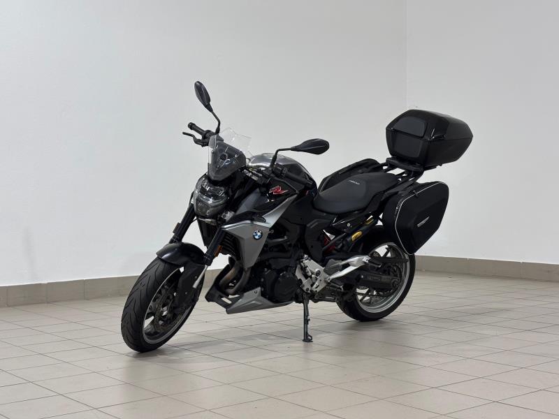 F 900 R