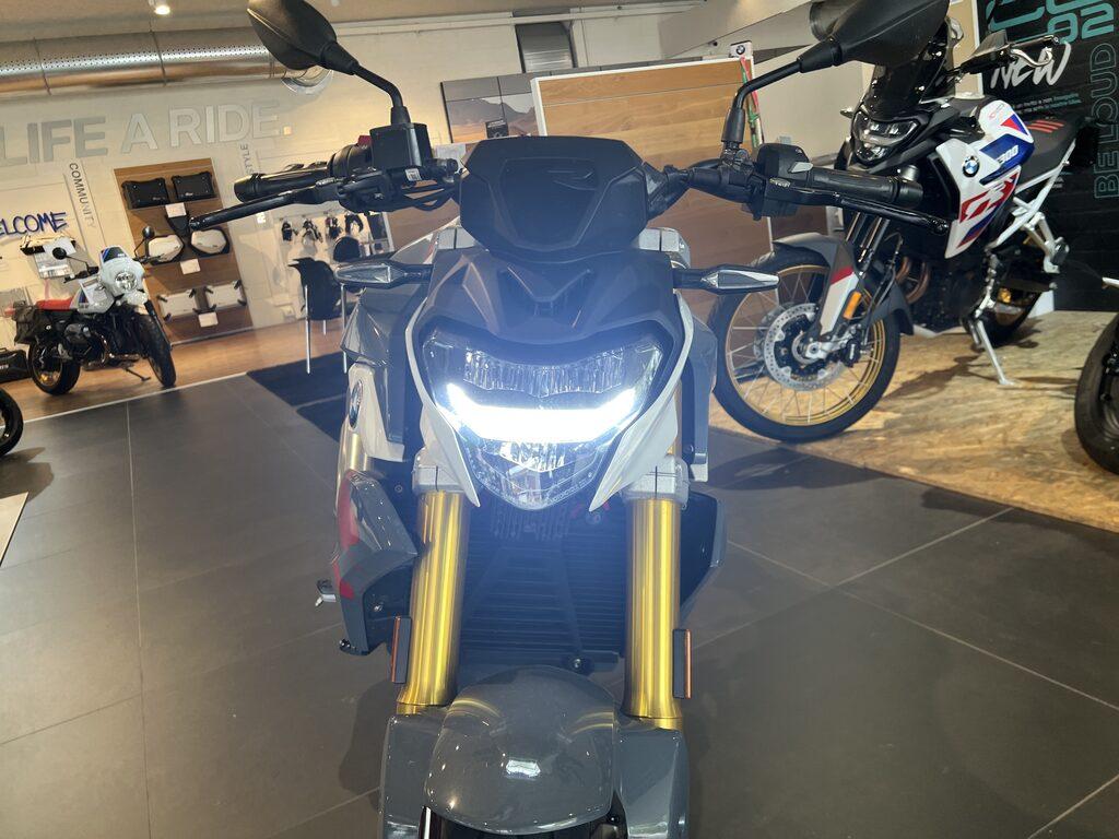 G 310 R
