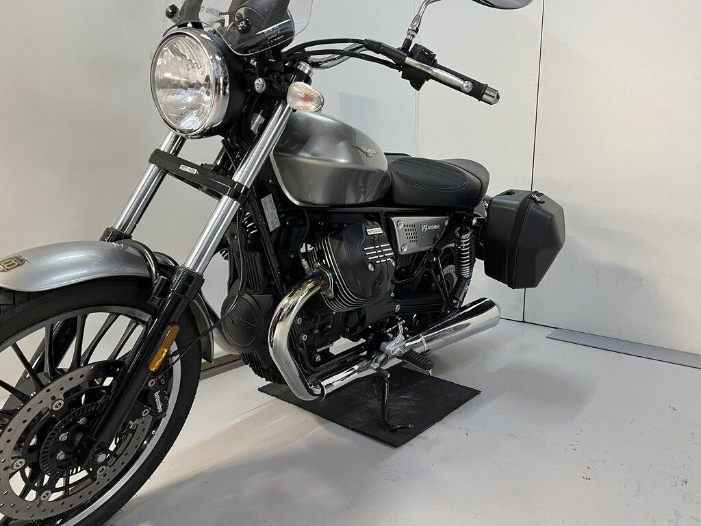 V9 850