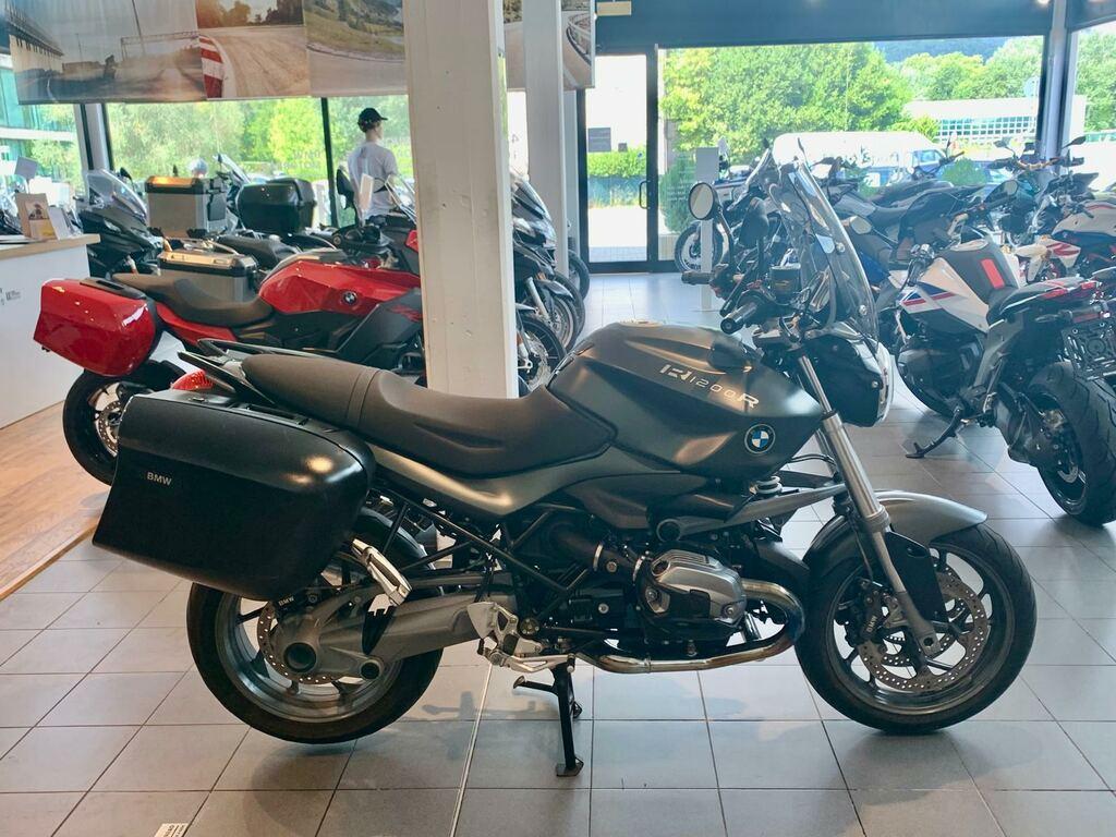 R 1200 R