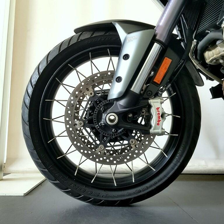 MULTISTRADA V4