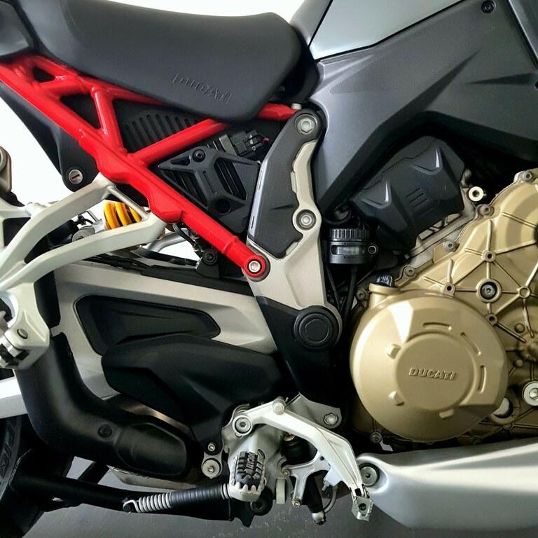 MULTISTRADA V4