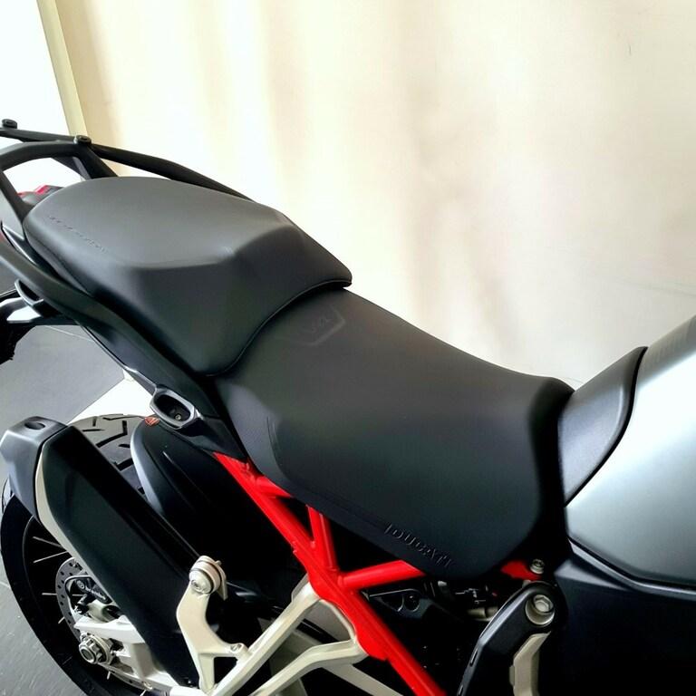 MULTISTRADA V4