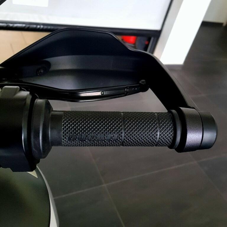 MULTISTRADA V4