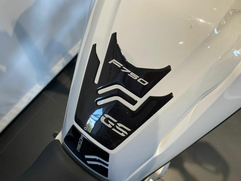 F 750 GS