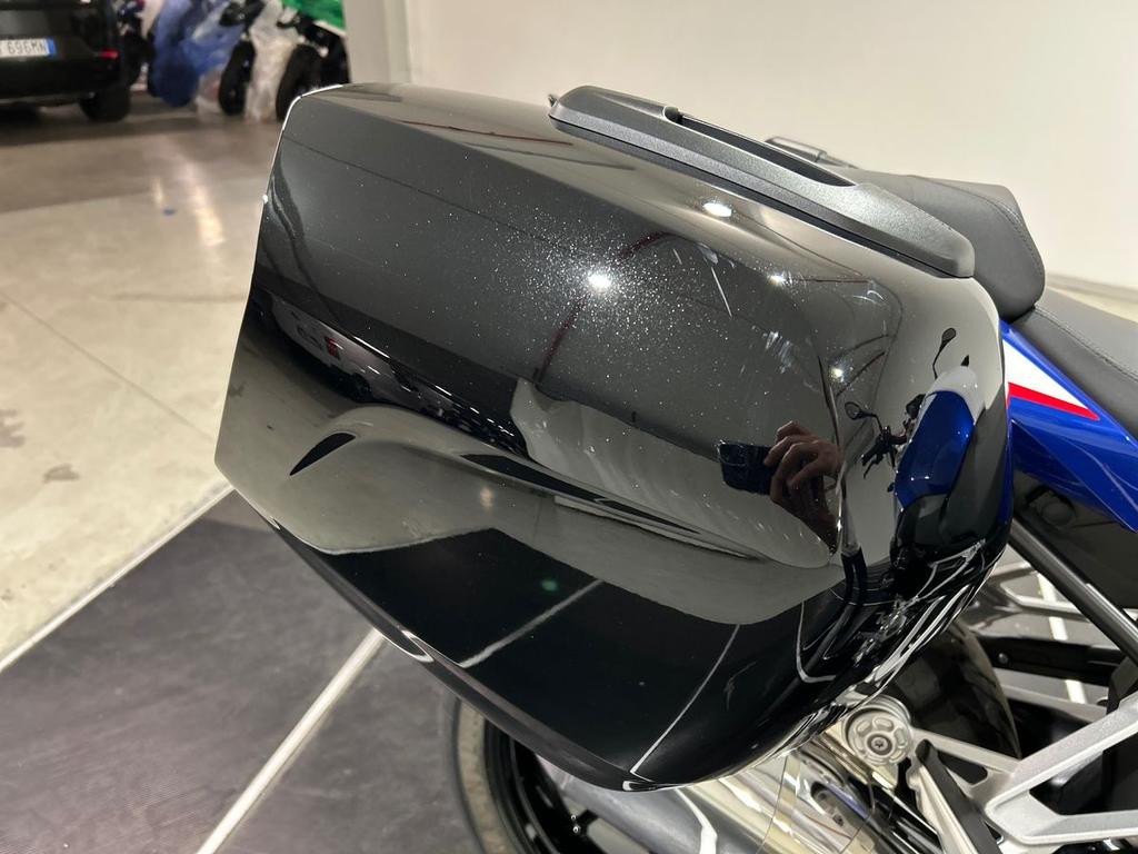 R 1250 R
